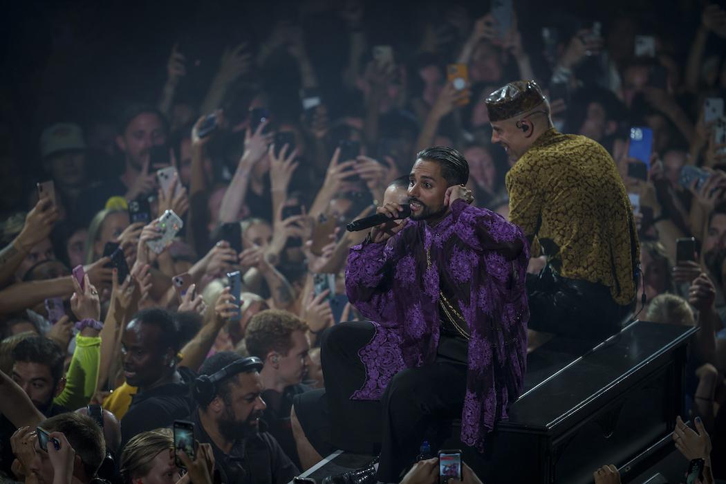 Karpe skal turnere i sommer, og da har Magdi og Chirag ifølge TimeOut Agency & Concerts, som booker dem, med seg en produksjon på rundt 70 personer. Her fra konsertene i Oslo Spektrum. Foto: Heiko Junge / NTB